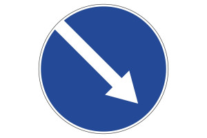 17440380 Дорожный знак Объезд препятствия справа круг 2-го типоразмера, пленка тип Б 4.2.1 ПРОТЭКТ