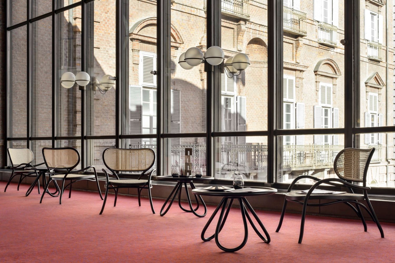 Круглый деревянный и стеклянный журнальный столик Wiener GTV Design ARCH-00056498 - Вид №3