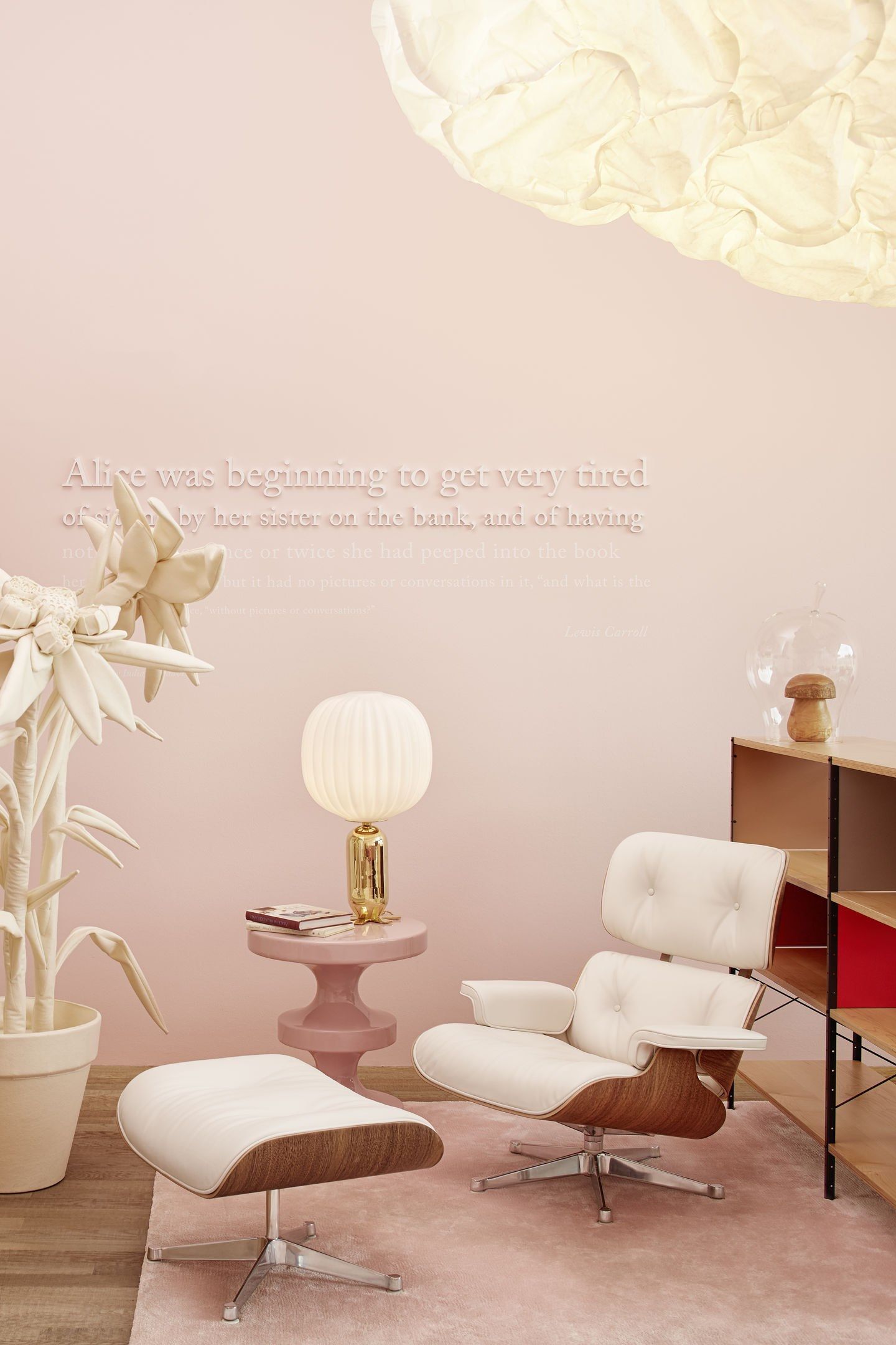 Кожаное вращающееся кресло с подлокотниками VITRA Eames Lounge Chair ARCH-00123745 - Вид №5