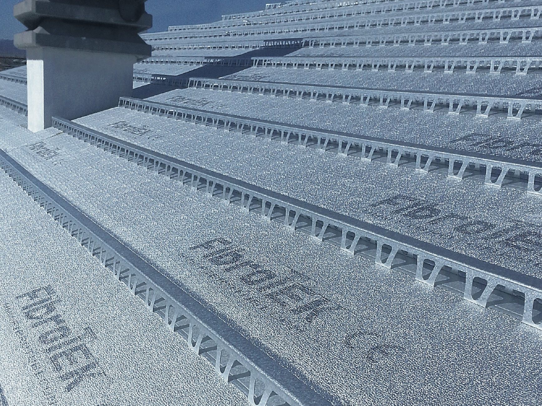 Вентилируемая кровельная система / теплоизоляционная панель FIBROTUBI FIBROTEK LINEA ARCH-00017475 - Вид №1