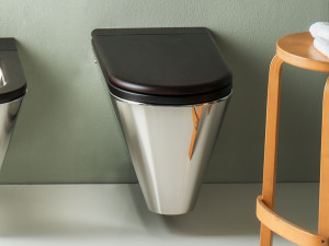 Подвесной туалет из нержавеющей стали и дерева