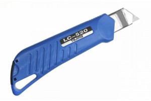 15491567 Технический нож LC520 18мм, 3 лезвия, синий LC520B/B1 Tajima