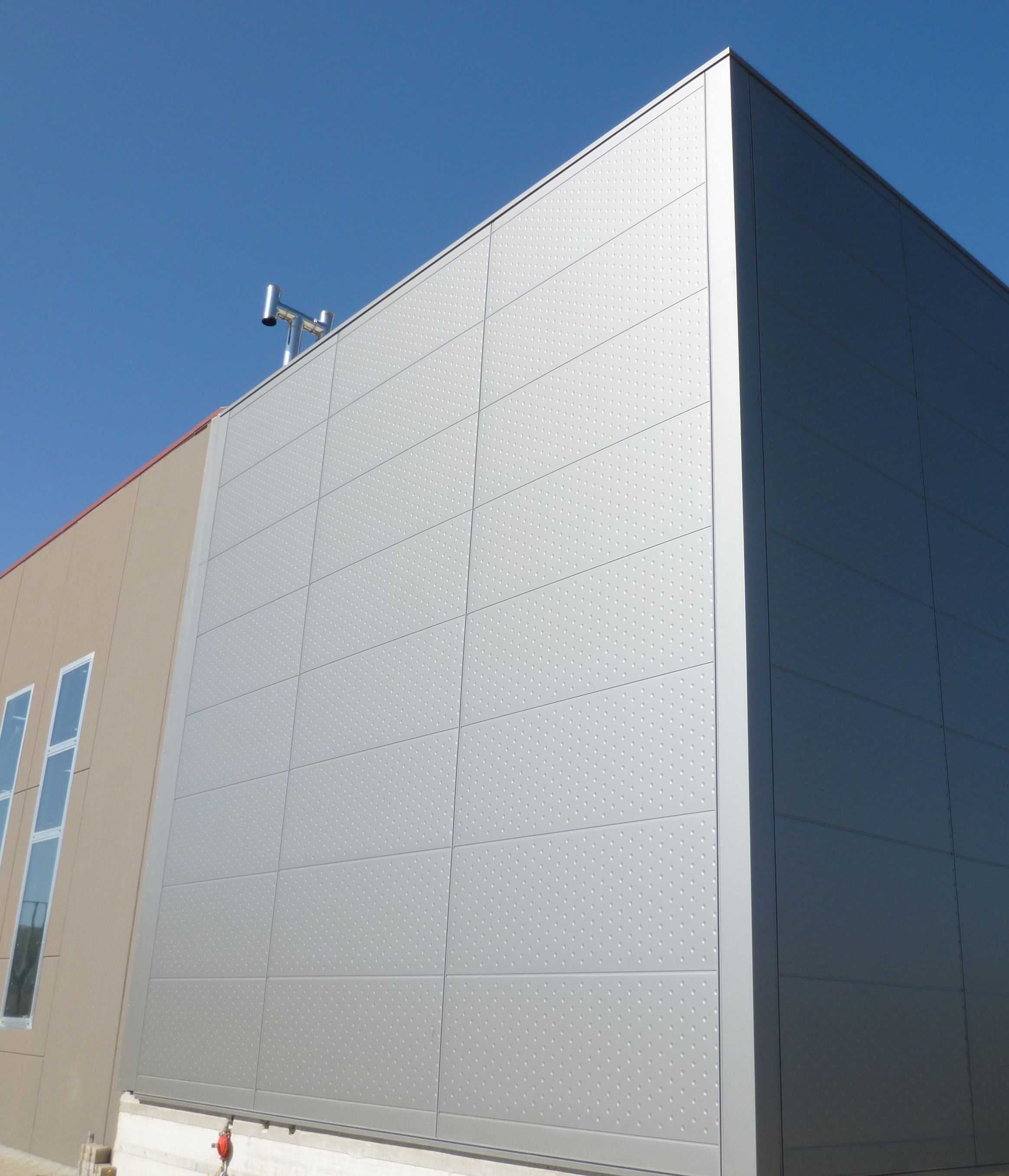 Изолированная металлическая панель для фасада ELCOM SYSTEM ТЕРМОПАРЕТЫ® ARCH-00063678 - Вид №57