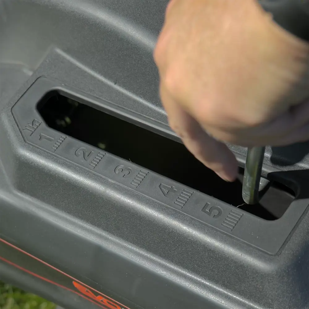 Трактор садовый Evoline TRG84СМ 13 л.с. 112 см Santreyd STLM-2127253 - Вид №9