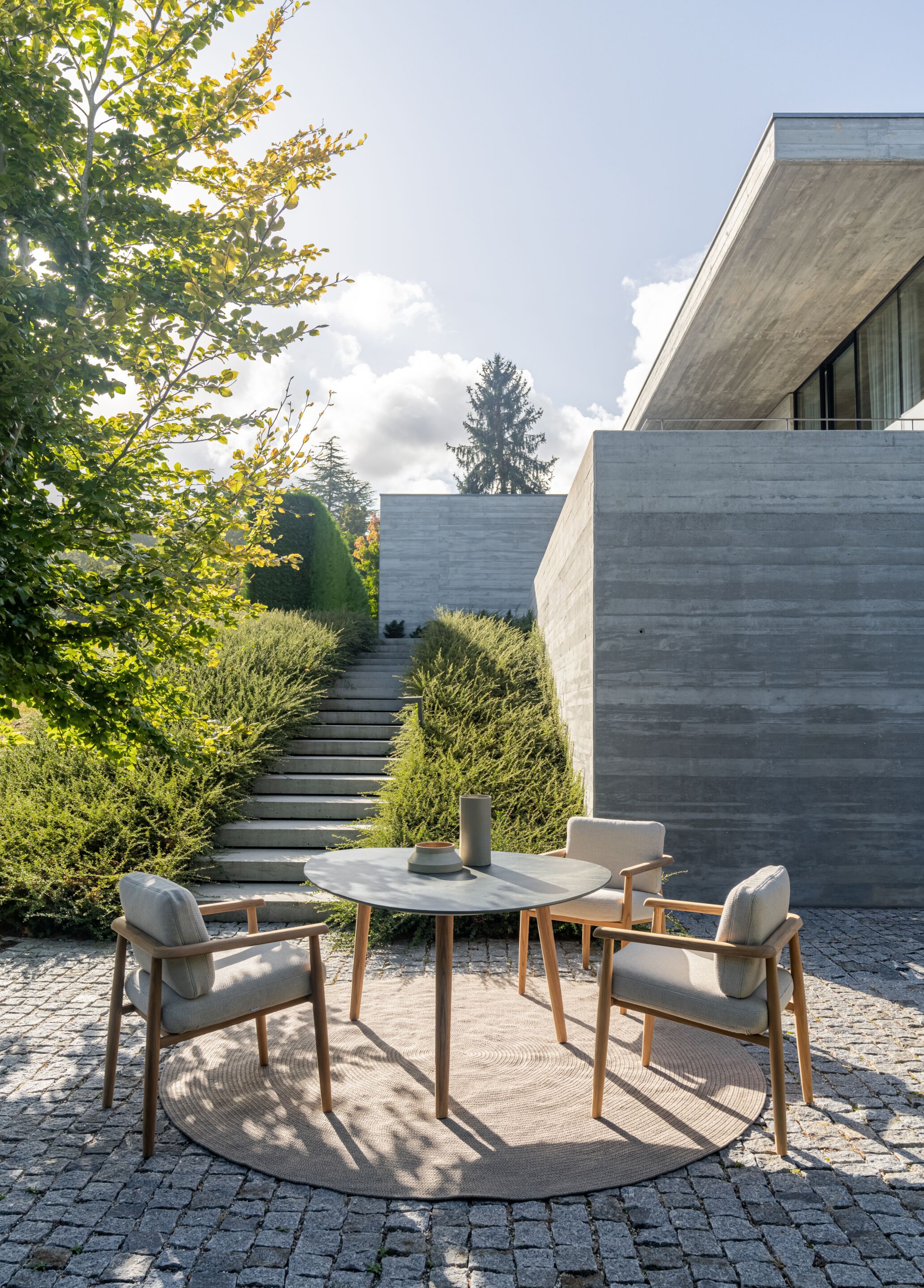 Керамический садовый стол Royal Botania Styletto ARCH-00072505 - Вид №1