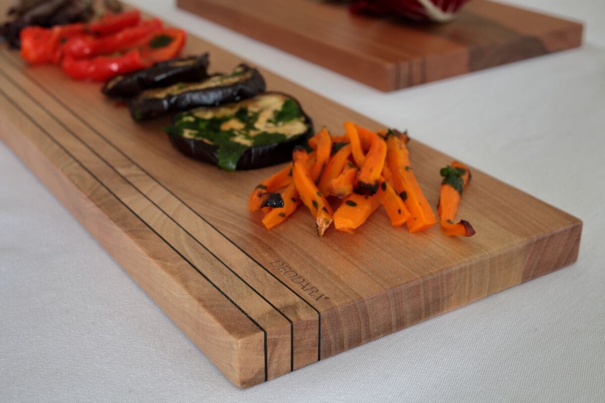 Прямоугольная сервировочная доска из грецкого ореха с ручкой Deodara Linear ARCH-00073836 - Вид №4