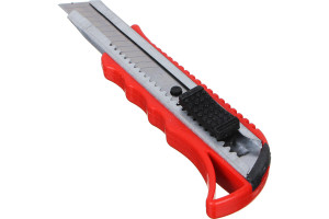 18216007 Сегментный нож с фиксатором толщина лезвия 0,4мм, ширина 18мм, пластик, металл 685-018 HEADMAN