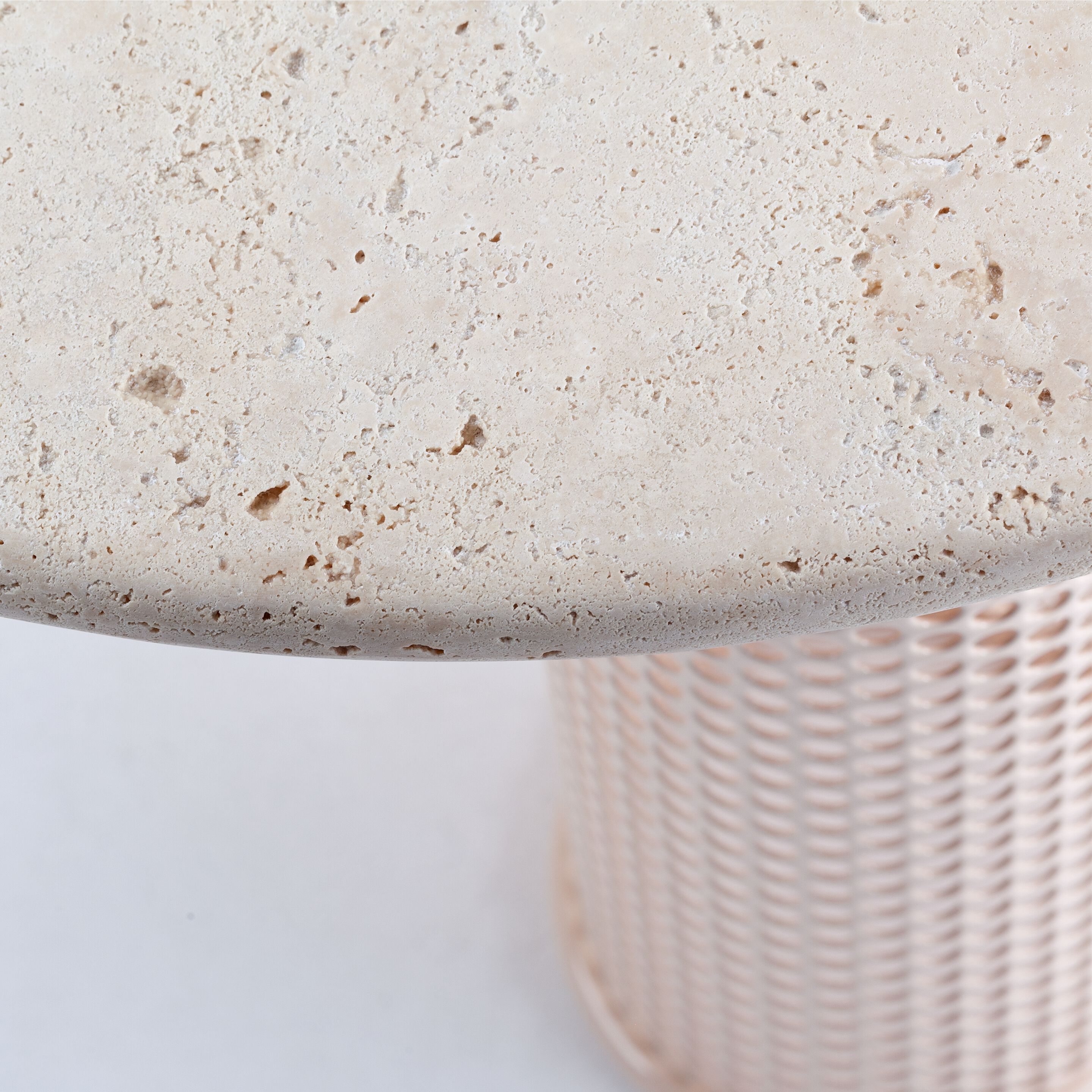 Мраморный низкий круглый журнальный столик Mambo Unlimited Ideas Ривьера ARCH-00050267 - Вид №2