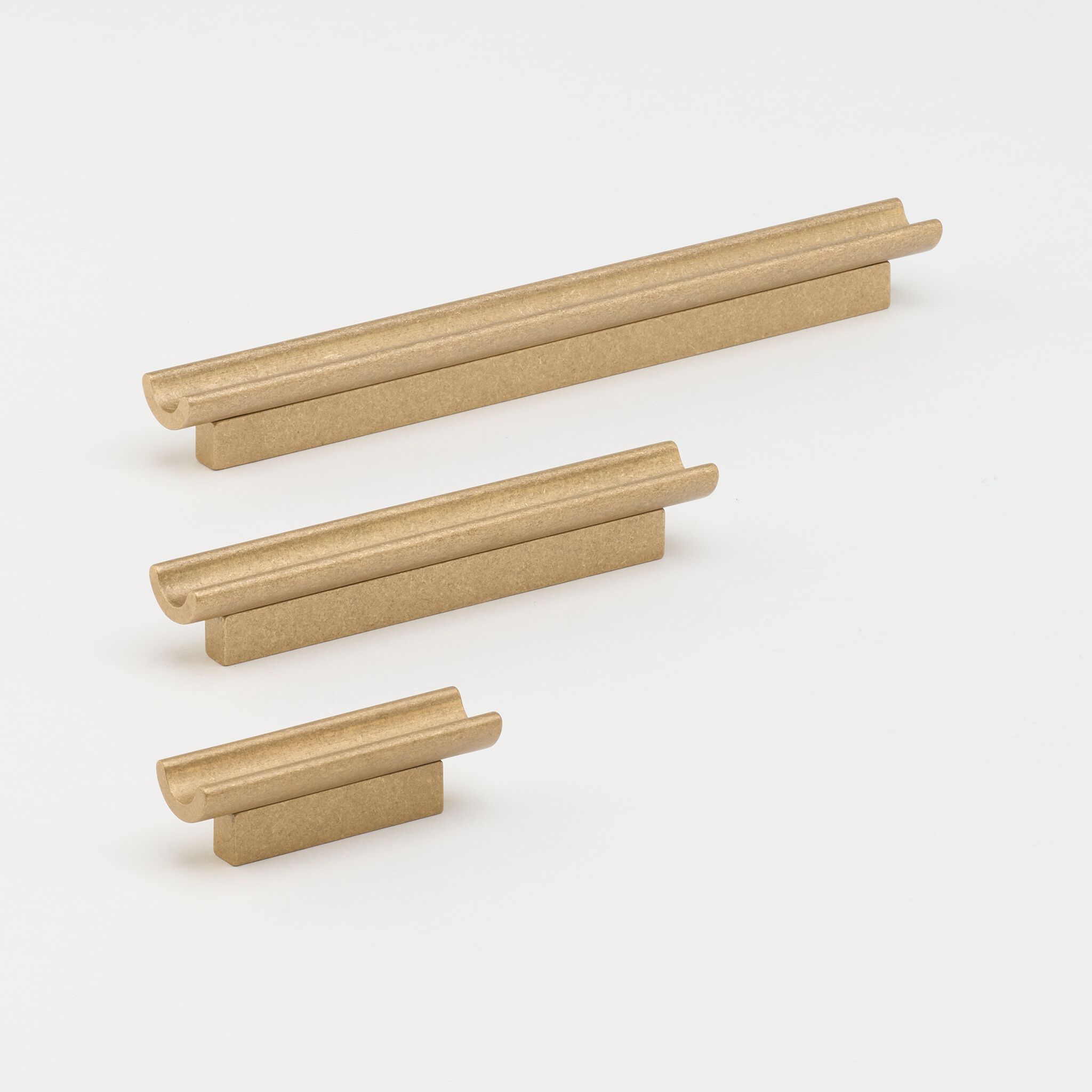 Латунная мебельная ручка Lo & Co Interiors Line Series ARCH-00028070 - Вид №5