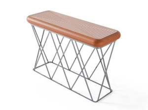 Прямоугольная консоль из дерева и металлического основания