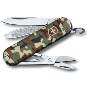 0.6223.94 Нож-брелок Camouflage Victorinox Classic SD