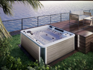 Мини-бассейн с гидромассажем на 6 мест с хромотерапией