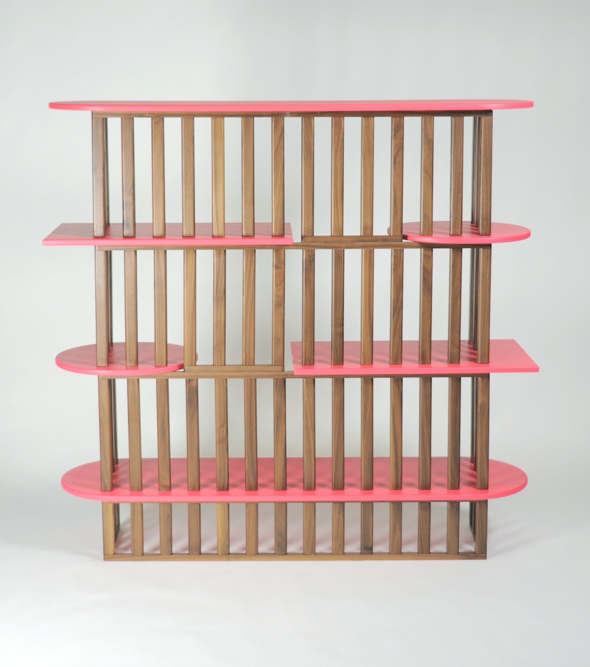 Книжный шкаф из массива дерева с четырьмя полками Medulum ARCH-00097158 - Вид №3