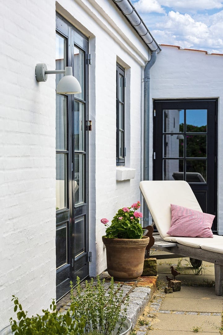 Алюминиевый светодиодный наружный настенный светильник Louis Poulsen Toldbod ARCH-00057680 - Вид №7