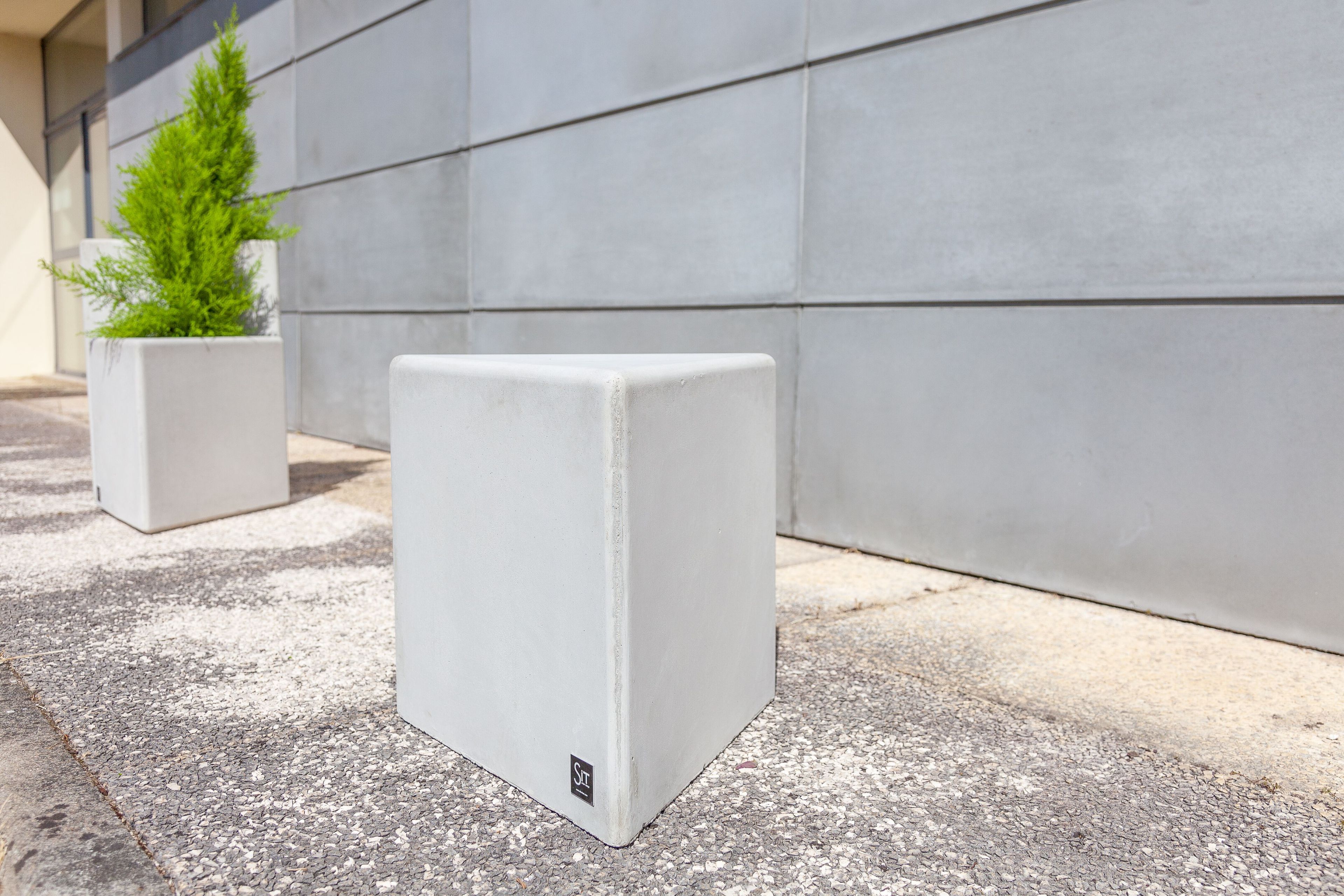 Наружное сиденье из армированного волокном бетона SIT Vida ARCH-00048398 - Вид №1
