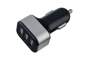 16517421 Автомобильное зарядное устройство 3 разъёма USB, 3.1A 30015178 Perfeo