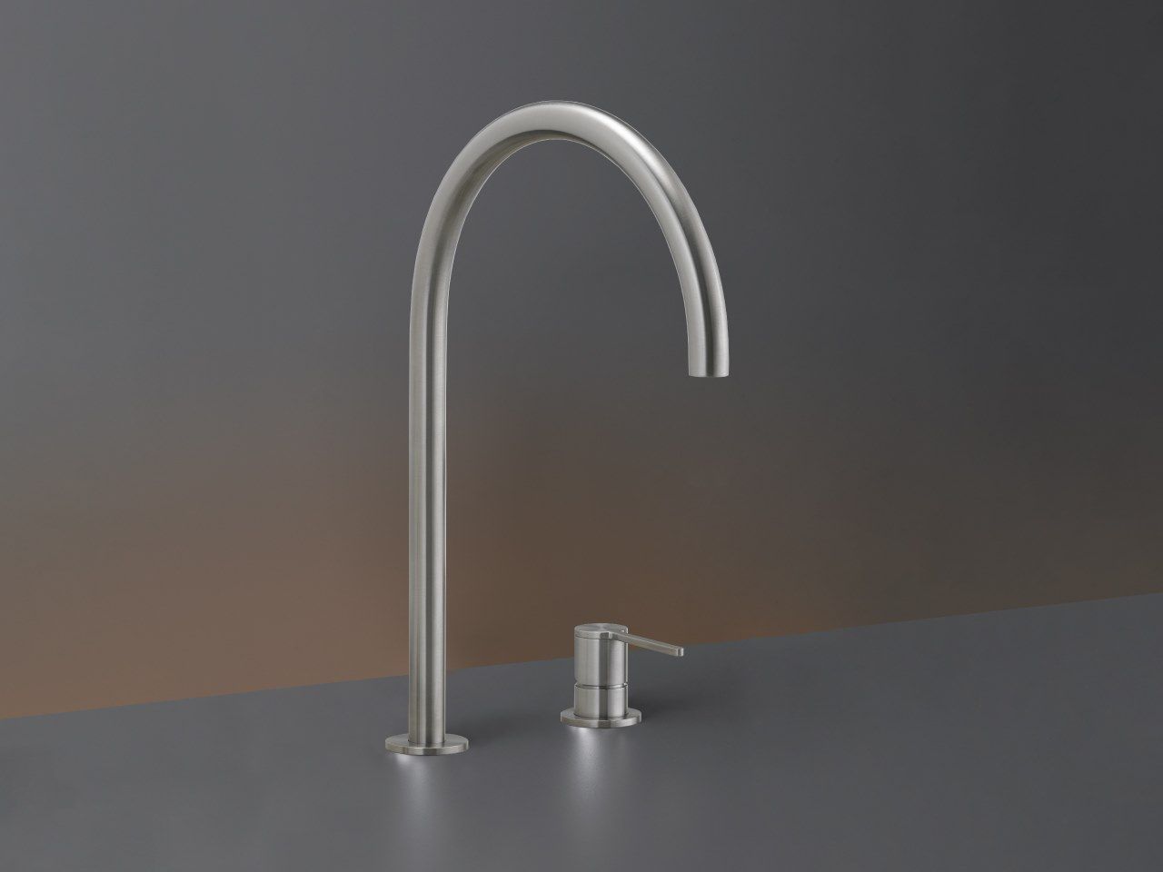 Смеситель с 2 отверстиями и поворотным изливом CEADESIGN INNOVO ARCH-00030110 - Вид №1