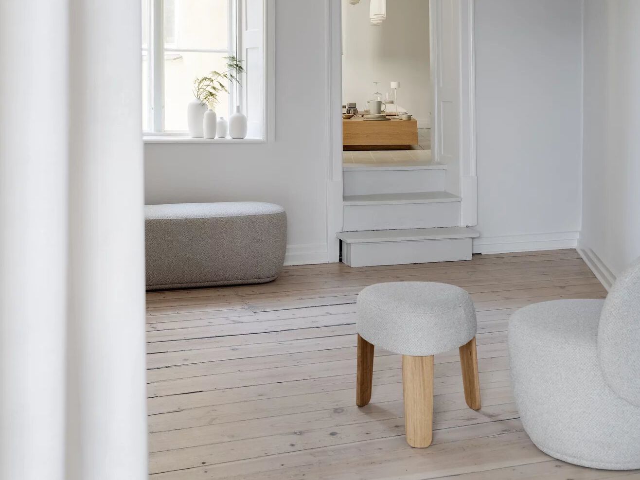 Мягкая скамейка из ткани blomus Kuon ARCH-00096718 - Вид №2