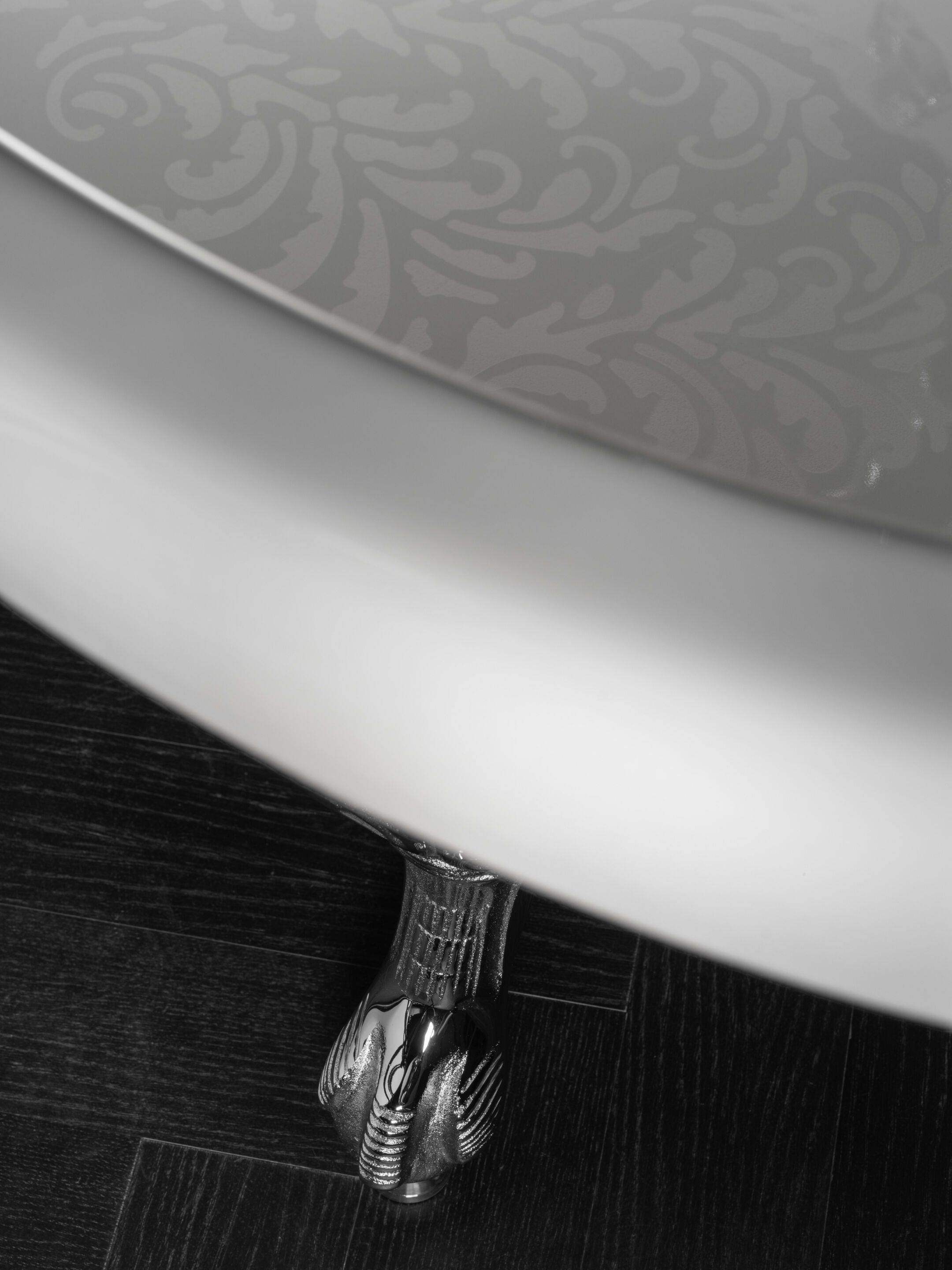 Овальная чугунная ванна на ногах Roca NEWCAST 233650 ARCH-00028470 - Вид №4