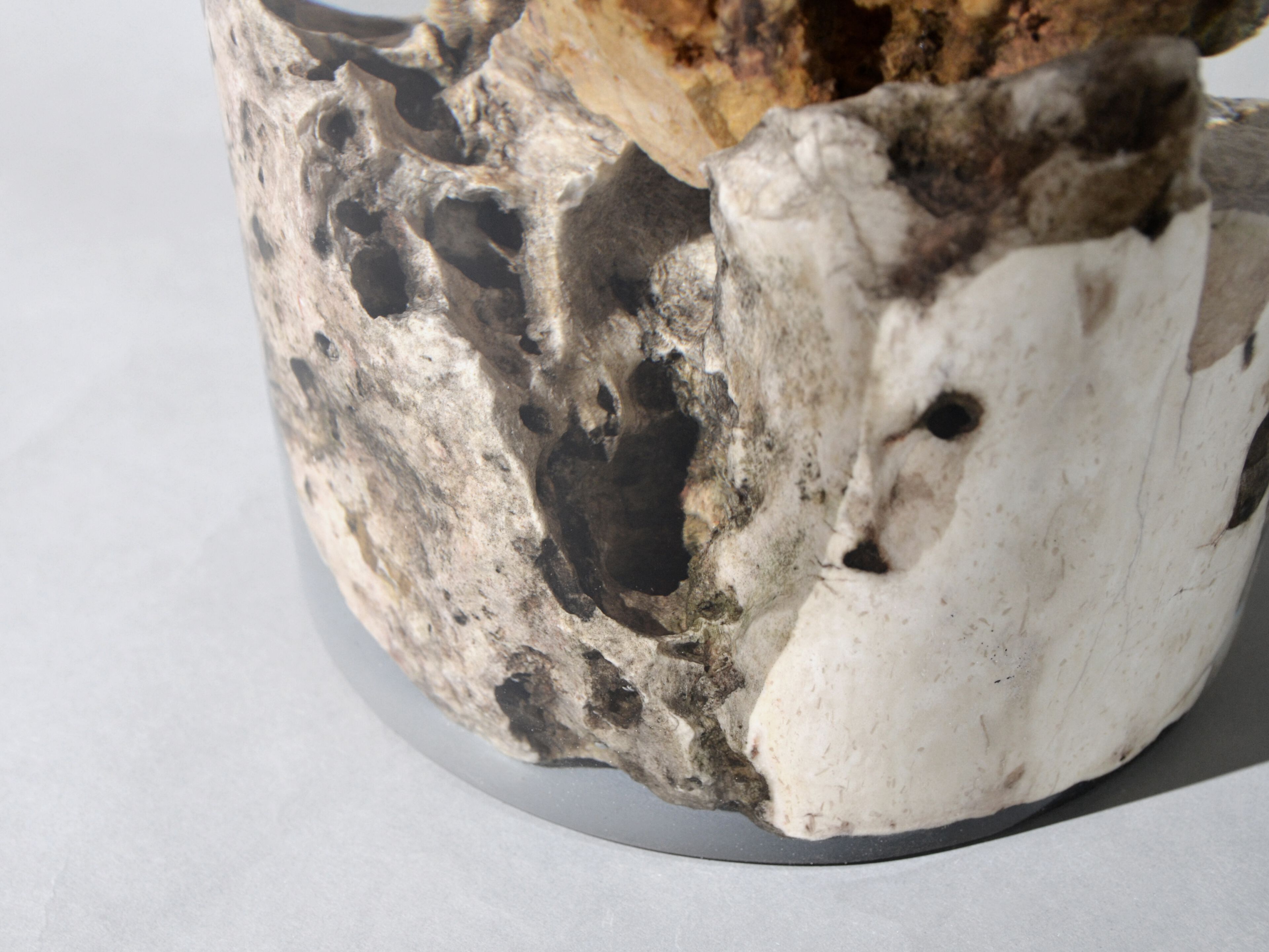 Табурет / журнальный столик из карстовой породы и смолы alcarol Bedrock ARCH-00101503 - Вид №4