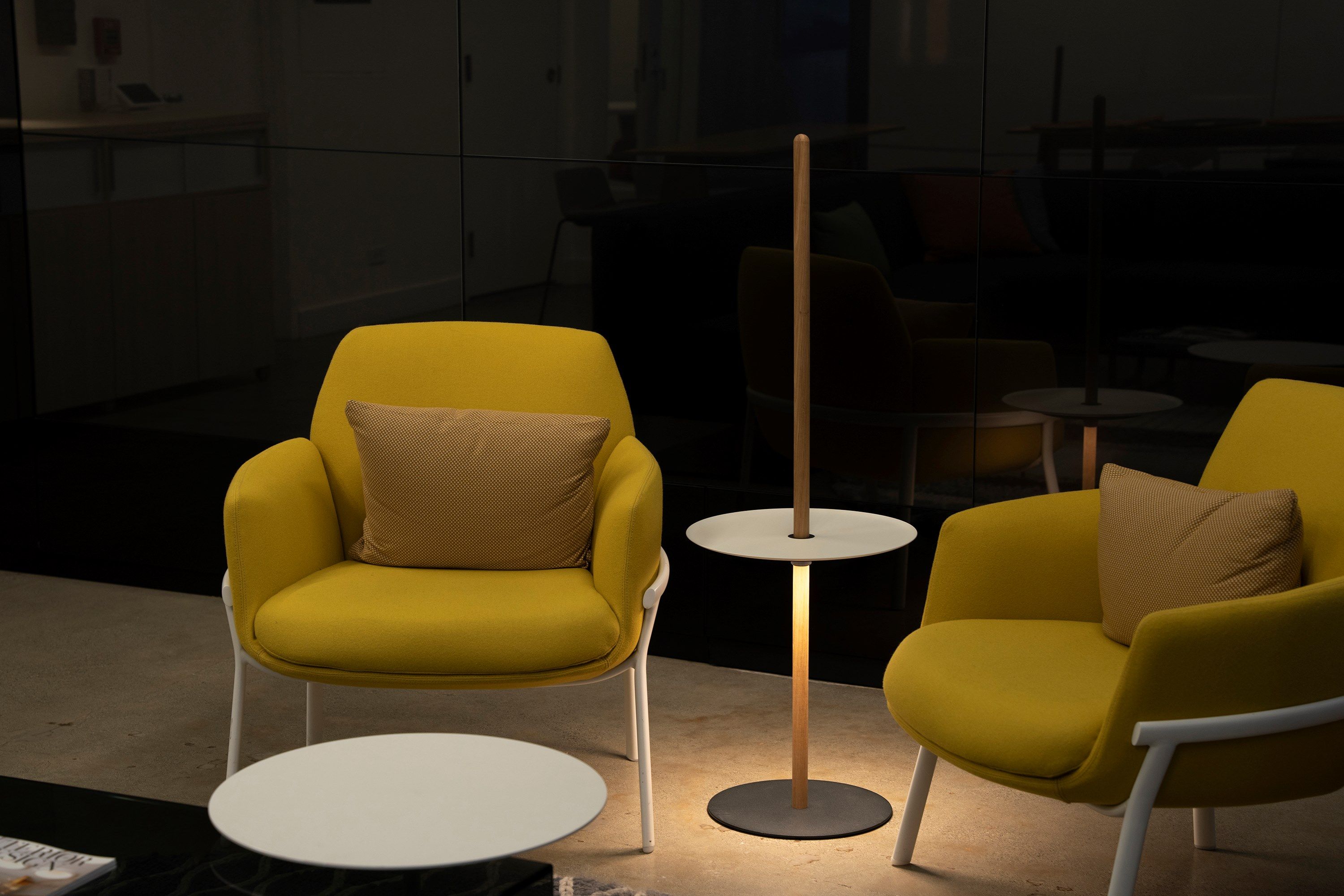 Журнальный столик с регулируемой высотой из стали и дерева Pablo Designs Nivél ARCH-00114301 - Вид №1