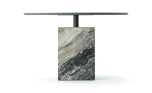 Круглый керамический стол