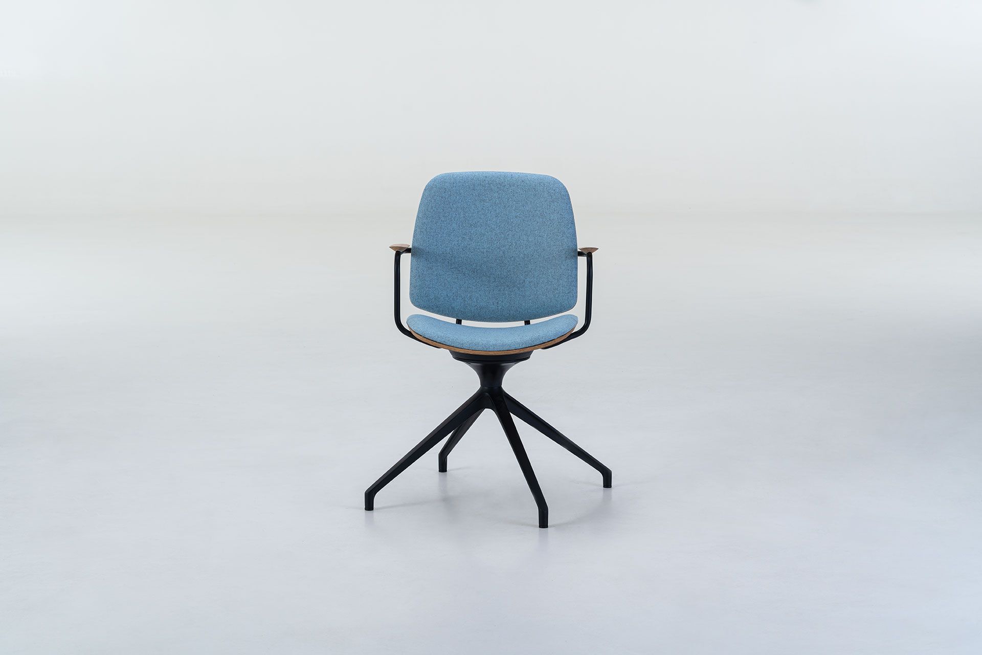 Поворотный операционный офисный стул с подлокотниками Nunc SVIB ARCH-00143496 - Вид №1