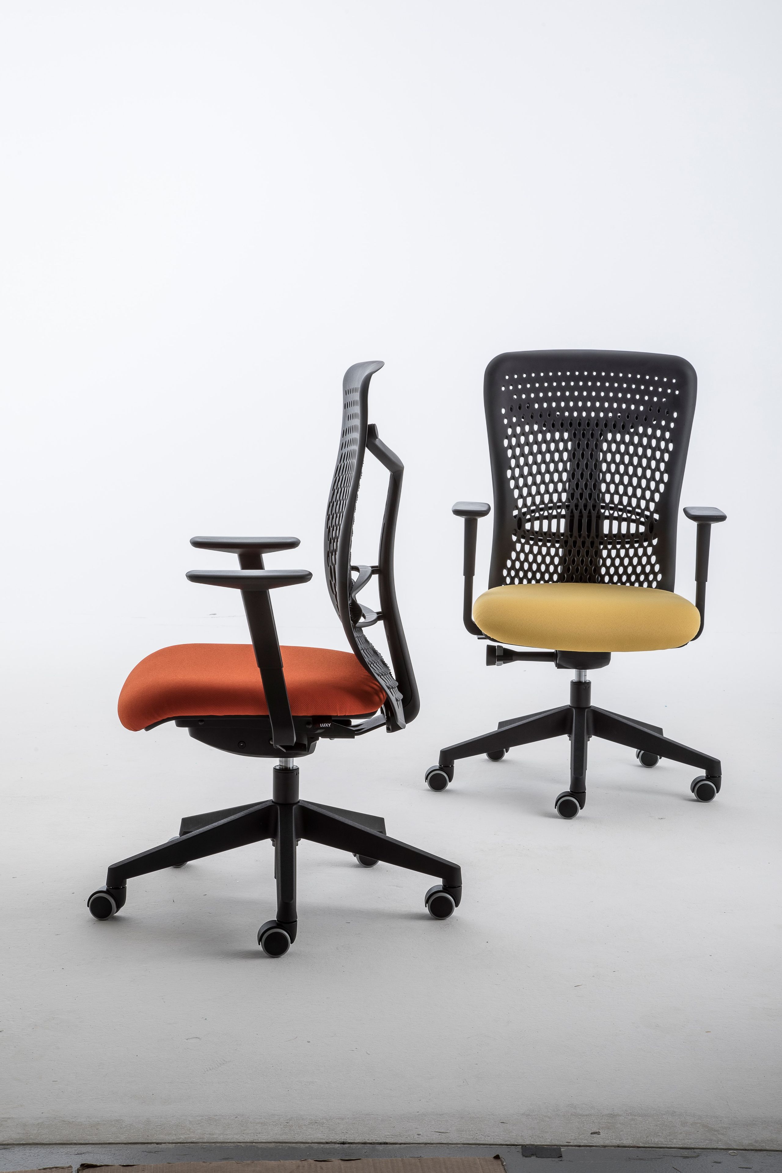 Регулируемое по высоте офисное кресло с колесами и подлокотниками Luxy SmartBack ARCH-00137162 - Вид №11