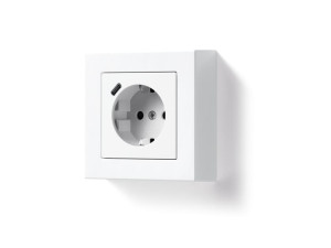 Пластиковая одиночная электрическая розетка schuko с USB