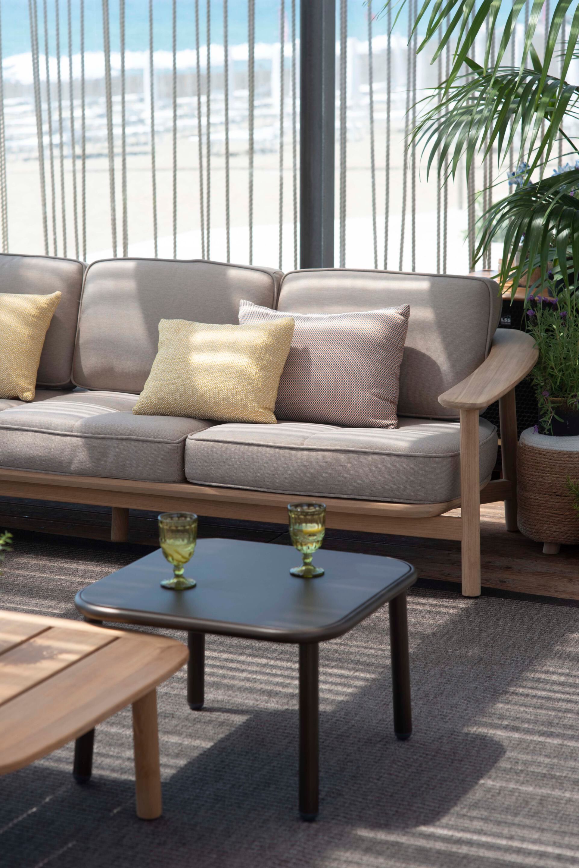 Квадратный стол из тикового дерева emu Twins ARCH-00081752 - Вид №5