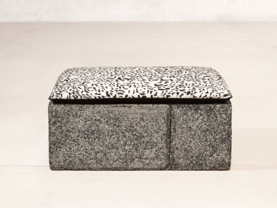 Реконструированная каменная скамья Phantom Hands Джеффри Бава ARCH-00050709 - Вид №1