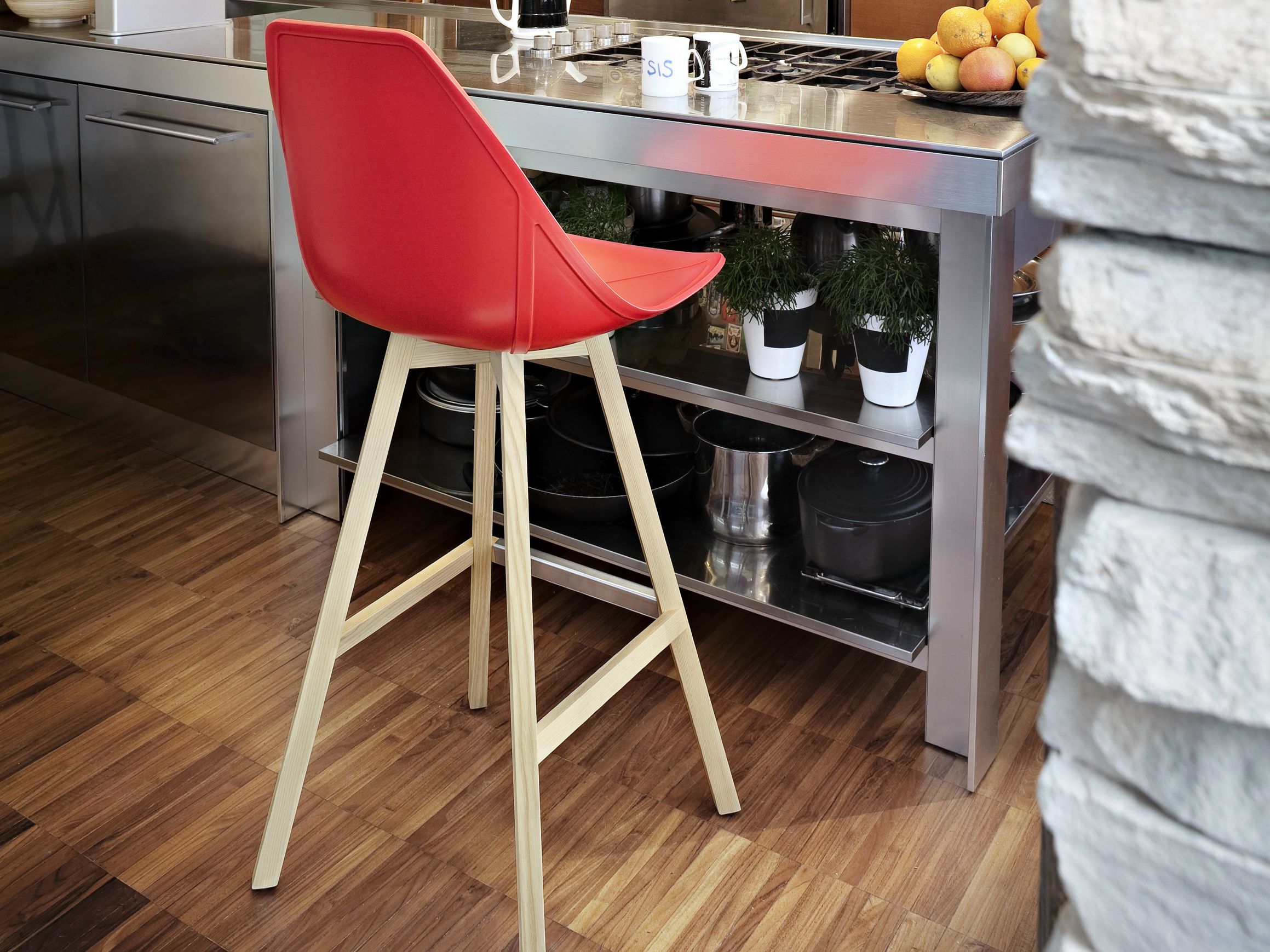 Высокий табурет из полипропилена с подставкой для ног ALMA DESIGN X Stool ARCH-00022519 - Вид №1