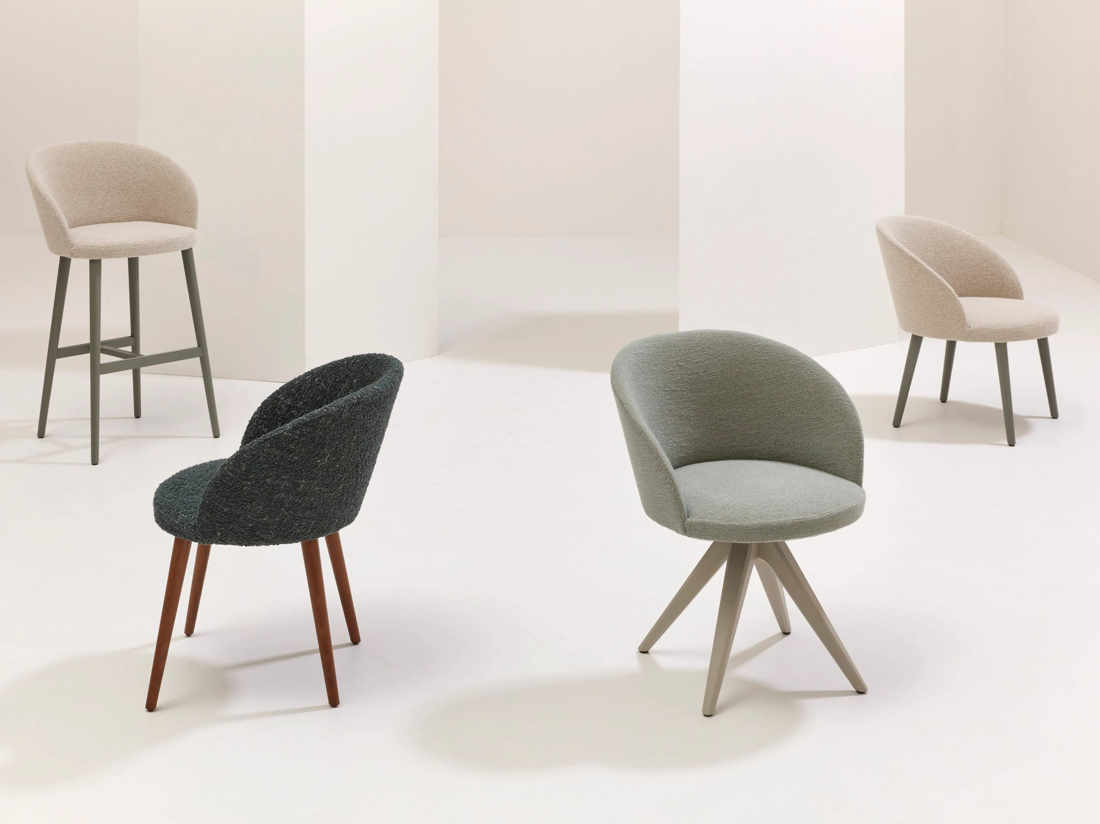 Высокий стул из бука с подлокотниками Billiani Мэрилин ARCH-00069628 - Вид №1