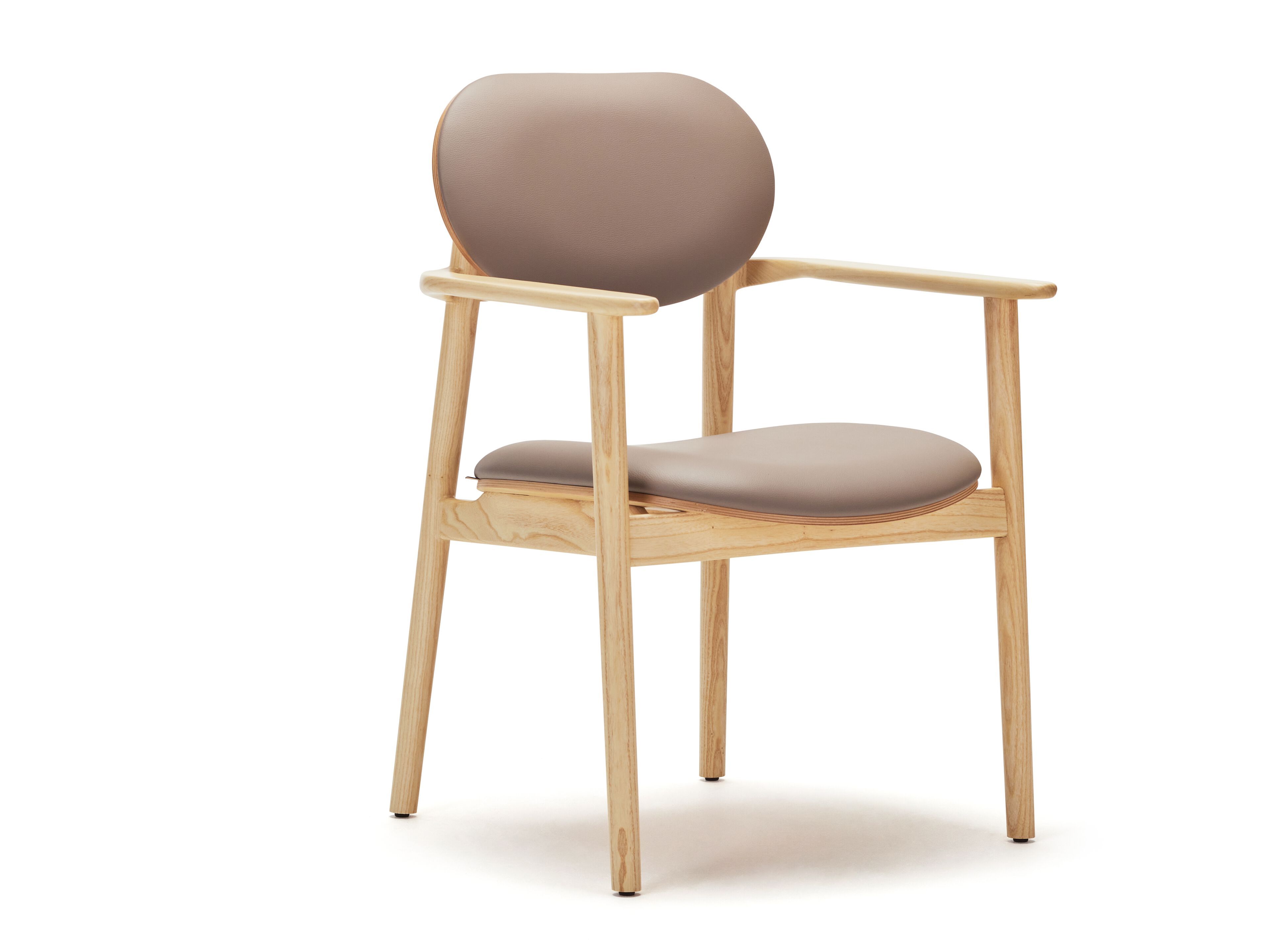 Стул из кожи и ясеня с подлокотниками Papell Design Zoe ARCH-00019295