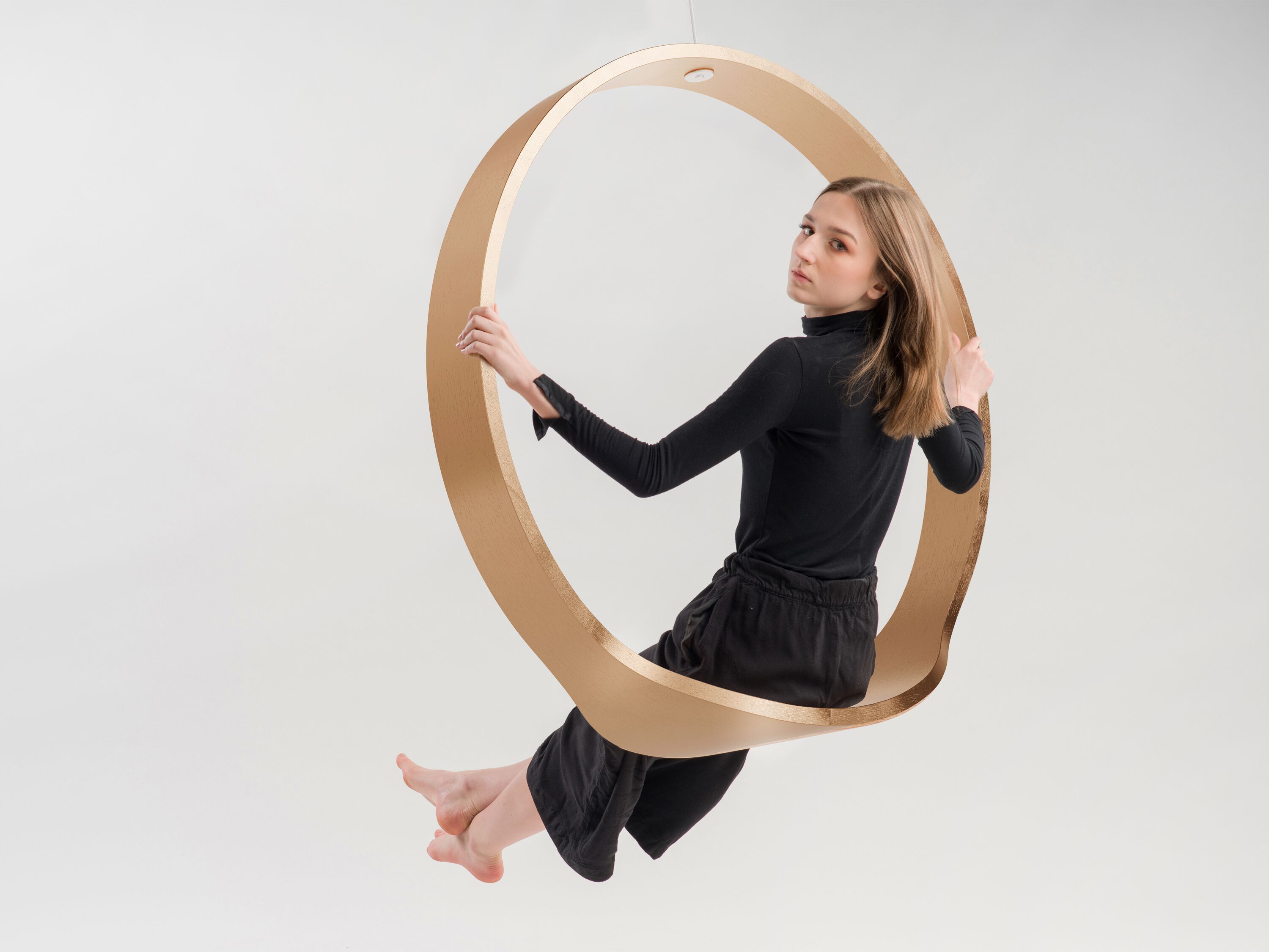 Внутреннее кресло в золотой жидкой отделке Iwona Kosicka Design SWING N.1 ARCH-00071325 - Вид №2