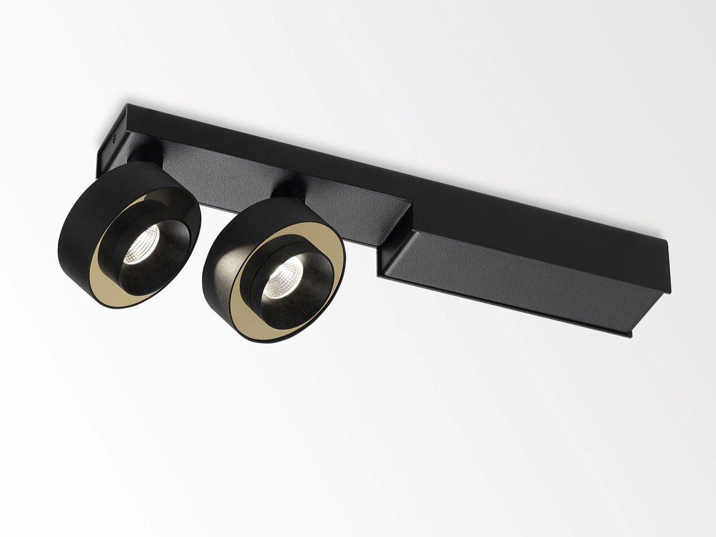 Несколько потолочных светодиодных прожекторов Deltalight Odron ARCH-00066777