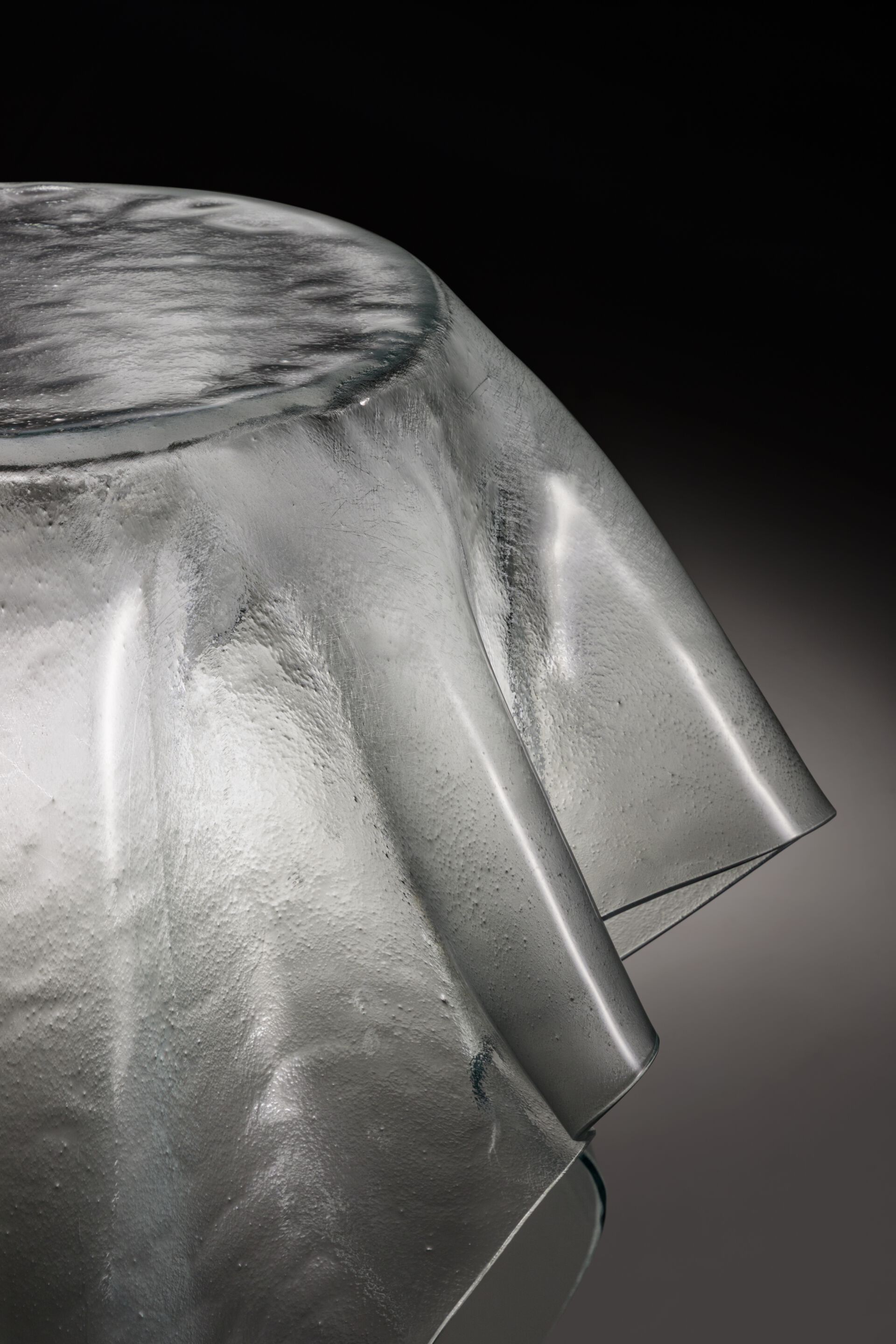 Круглый журнальный столик из изогнутого стекла REFLEX платок ARCH-00035349 - Вид №13