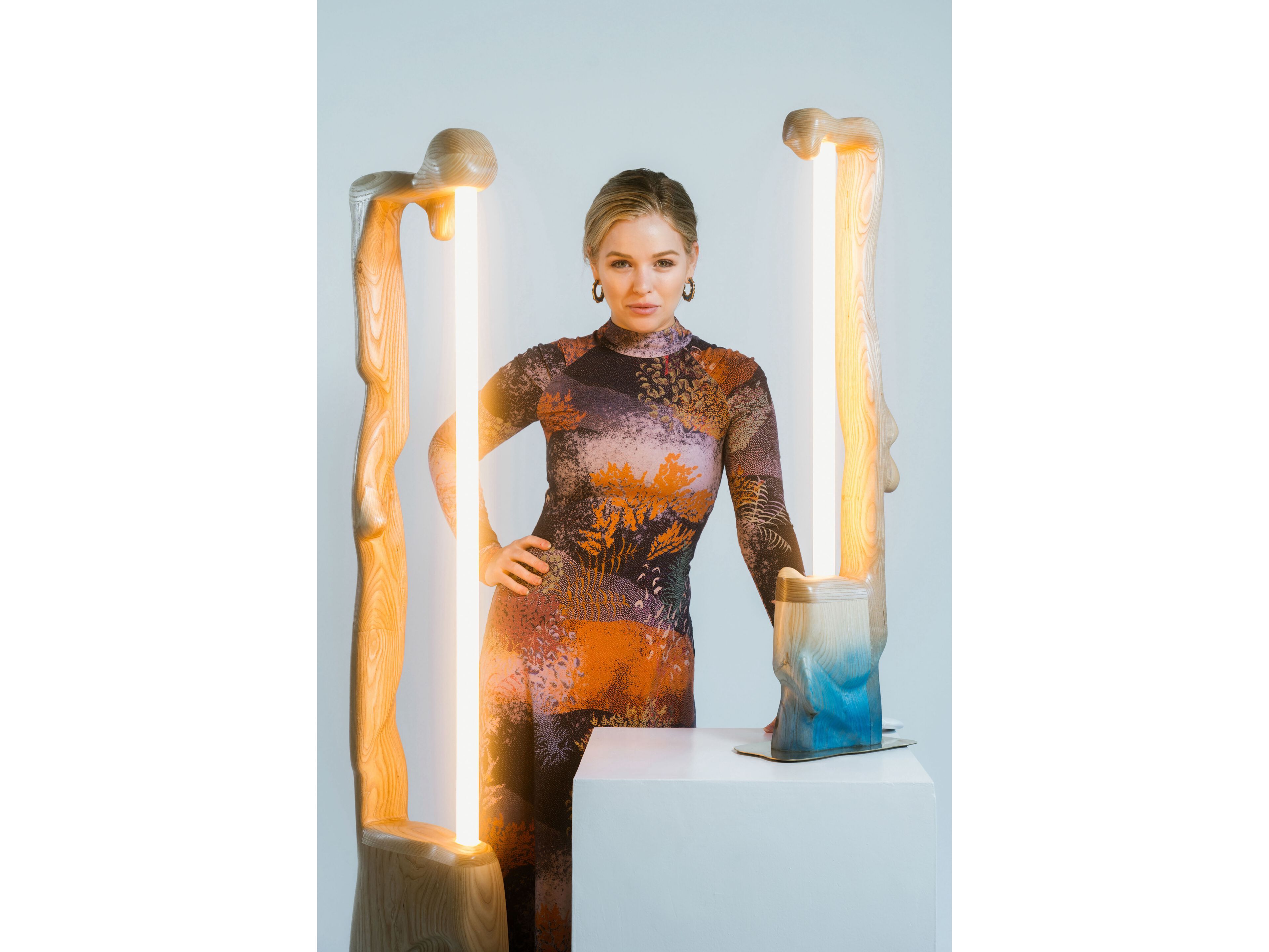 Настольная лампа из ясеня LO Contemporary The Blueprint ARCH-00108908 - Вид №1