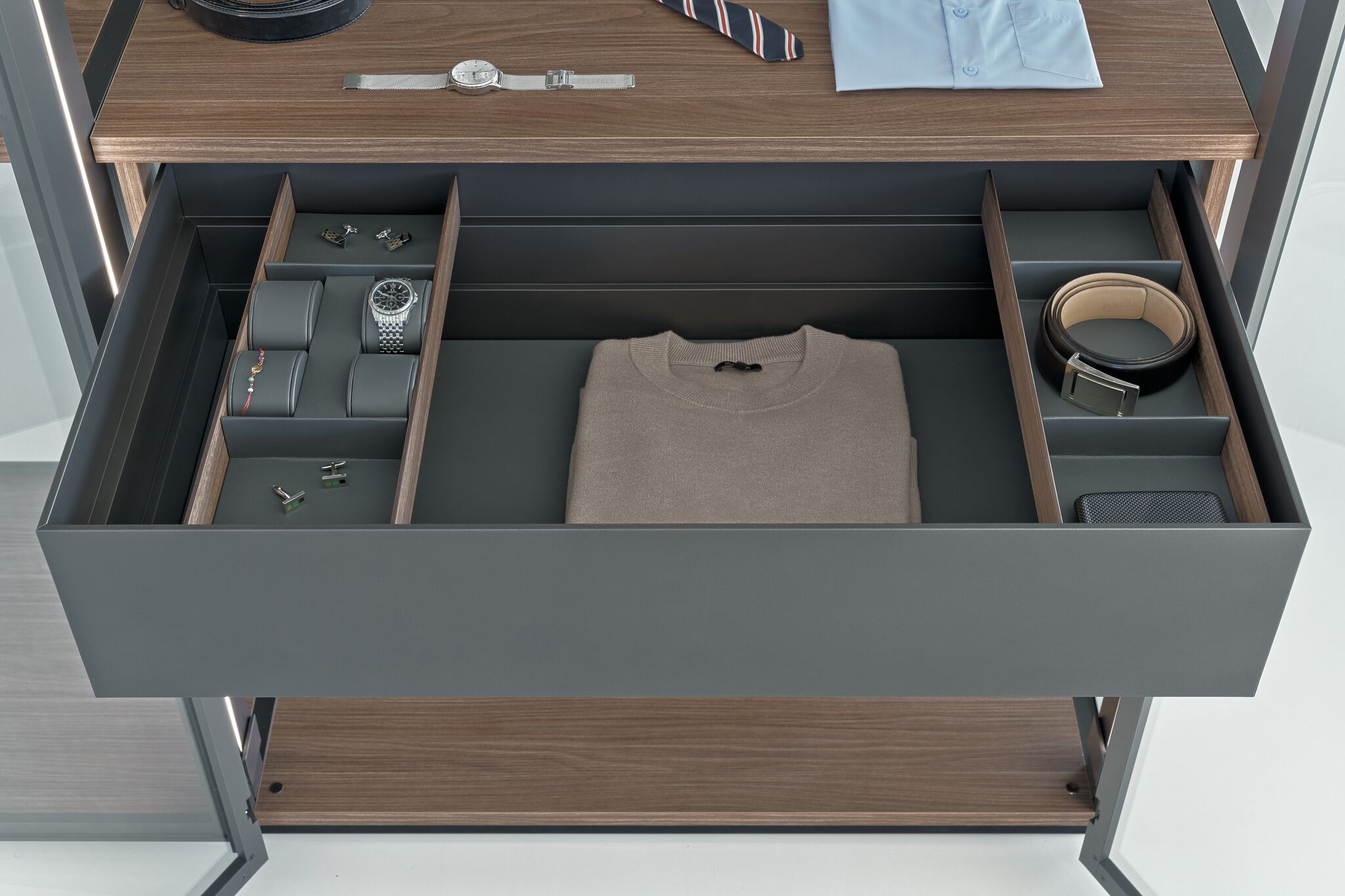 Шкаф из дерева и стекла на заказ Zajc W ARCH-00023499 - Вид №6