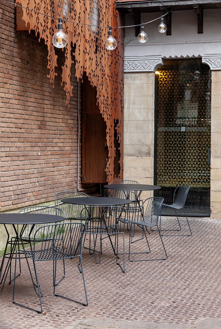 Стальной круглый садовый стол iSimar ARCH-00079333 - Вид №7