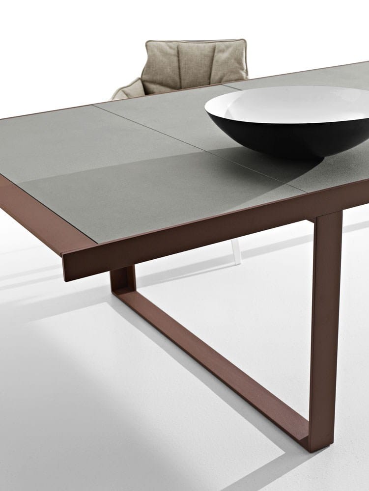 Садовый стол с керамогранитной столешницей B&B Italia Outdoor Canasta ' 13 ARCH-00122435 - Вид №1