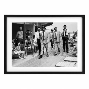 Арт-постер прямоугольный 90х60 см черно-белый Frank Sinatra EICHHOLTZ ДИЗАЙНЕРСКИЕ 00-3883304 Белый;черный
