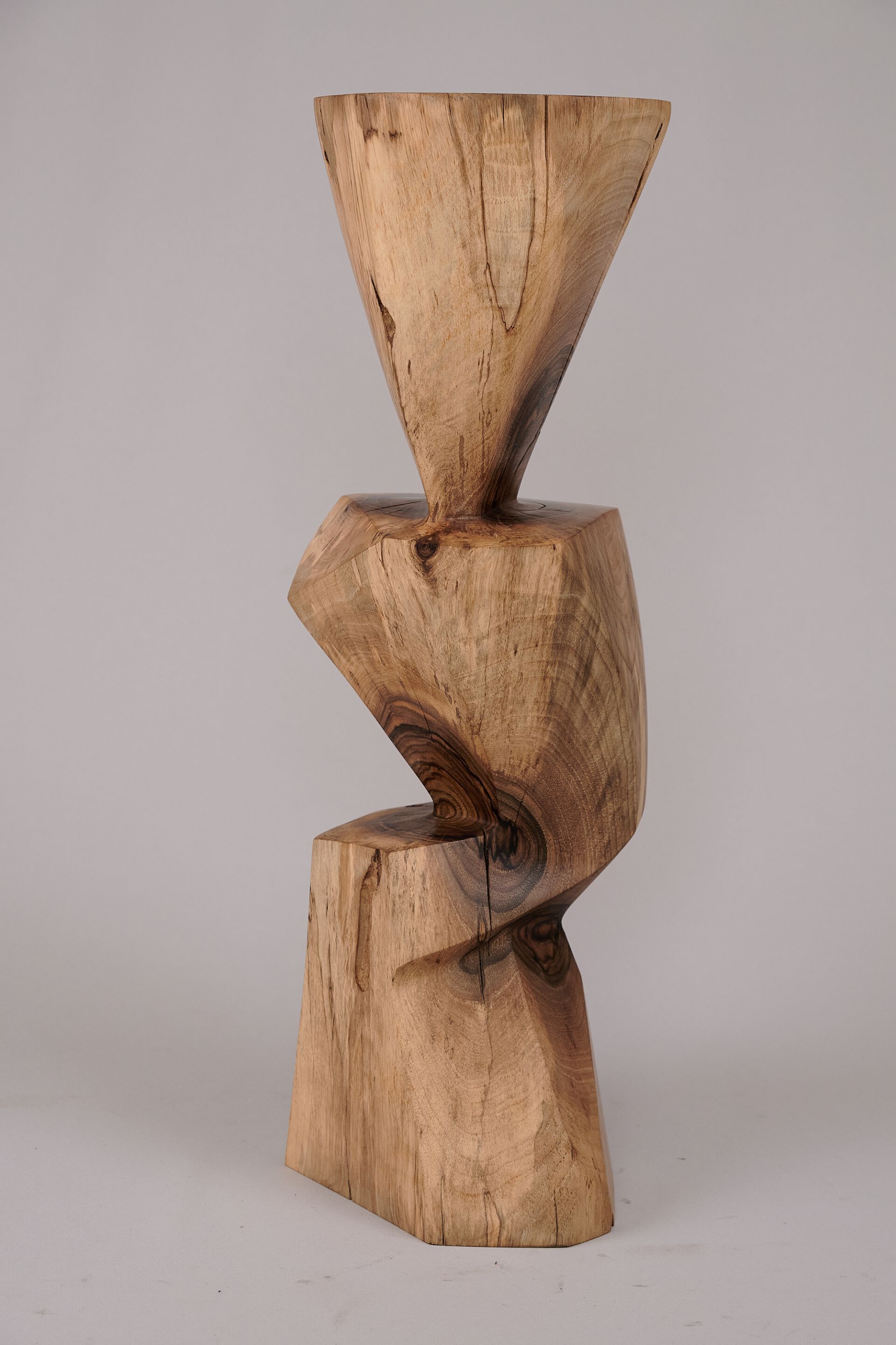 Высокий журнальный столик из грецкого ореха Logniture Leszy ARCH-00141295 - Вид №4