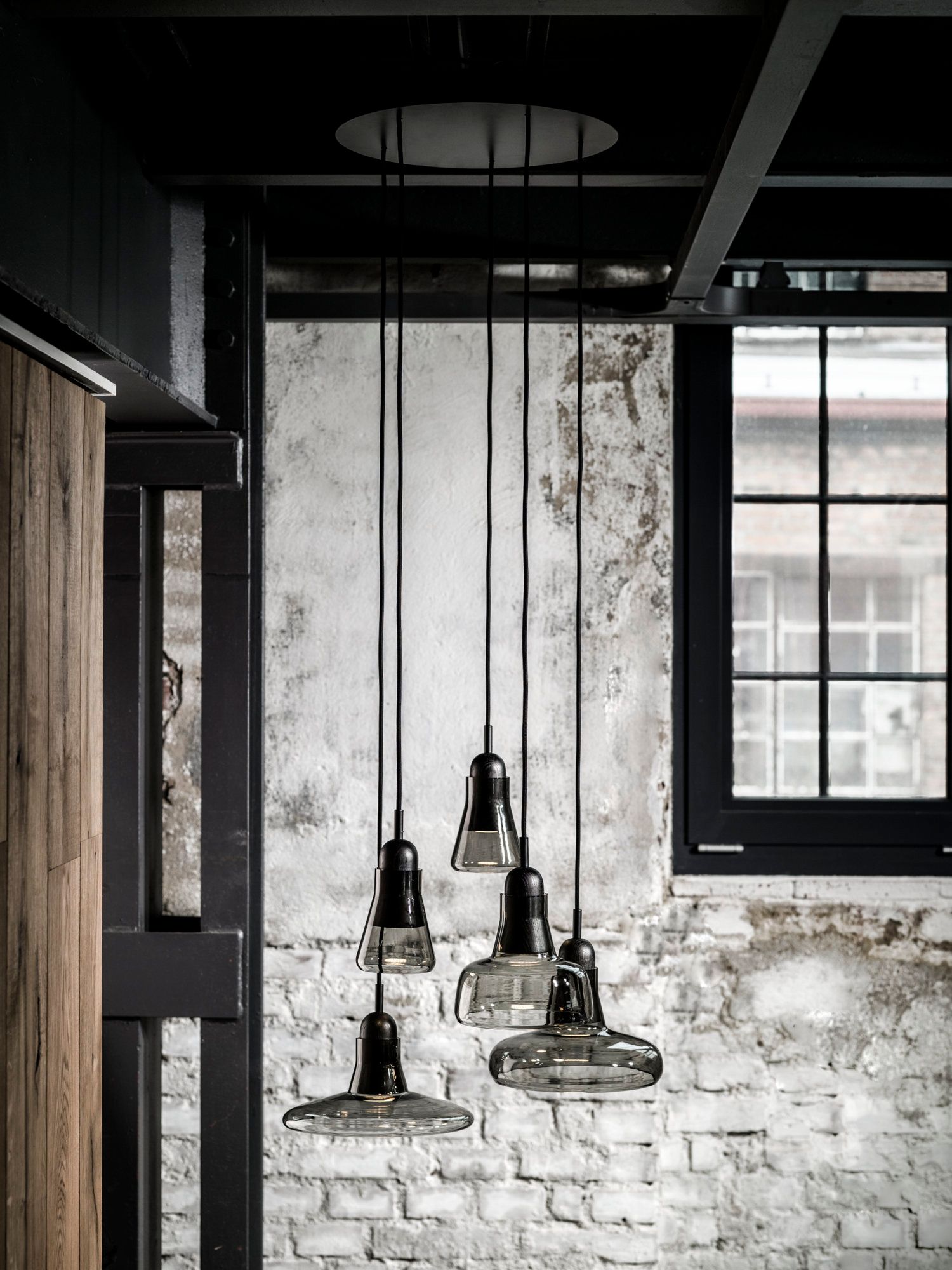 Подвесной светильник из дутого стекла с регулируемой яркостью BROKIS Тени ARCH-00150384 - Вид №8