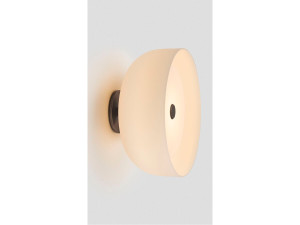 Стеклянная наружная настенная лампа