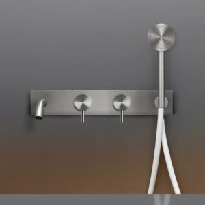 Настенных 2 смесителей, установленных для ванной с носиком L. Максимум. 185 мм и круглый ручной душ диаметром 65 м т  MIL86Y CEADESIGN