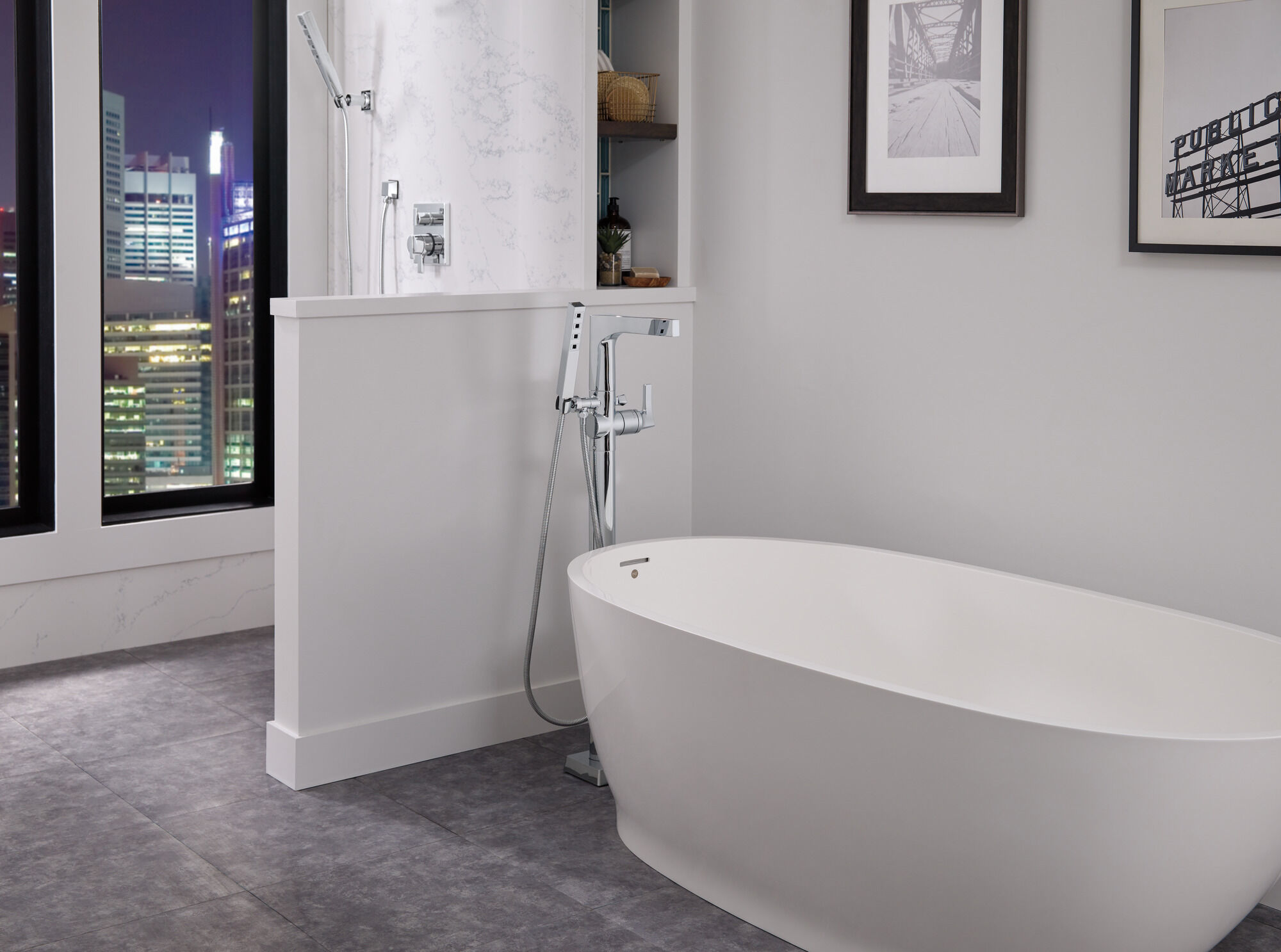 T4774-FL Напольная накладка для ванны с одной ручкой и ручным душем Delta Faucet Zura Хром  - Вид №18