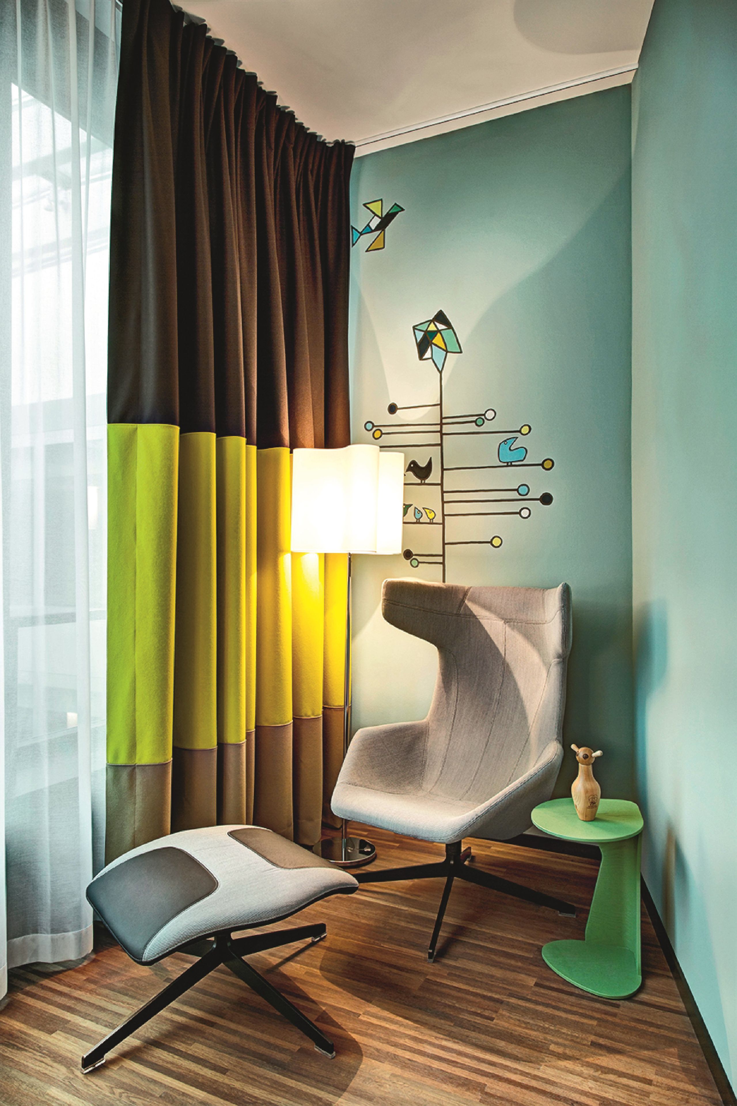 Тканевая вращающаяся спицевая подставка для ног MOROSO Take A Line For a Walk ARCH-00150430 - Вид №1