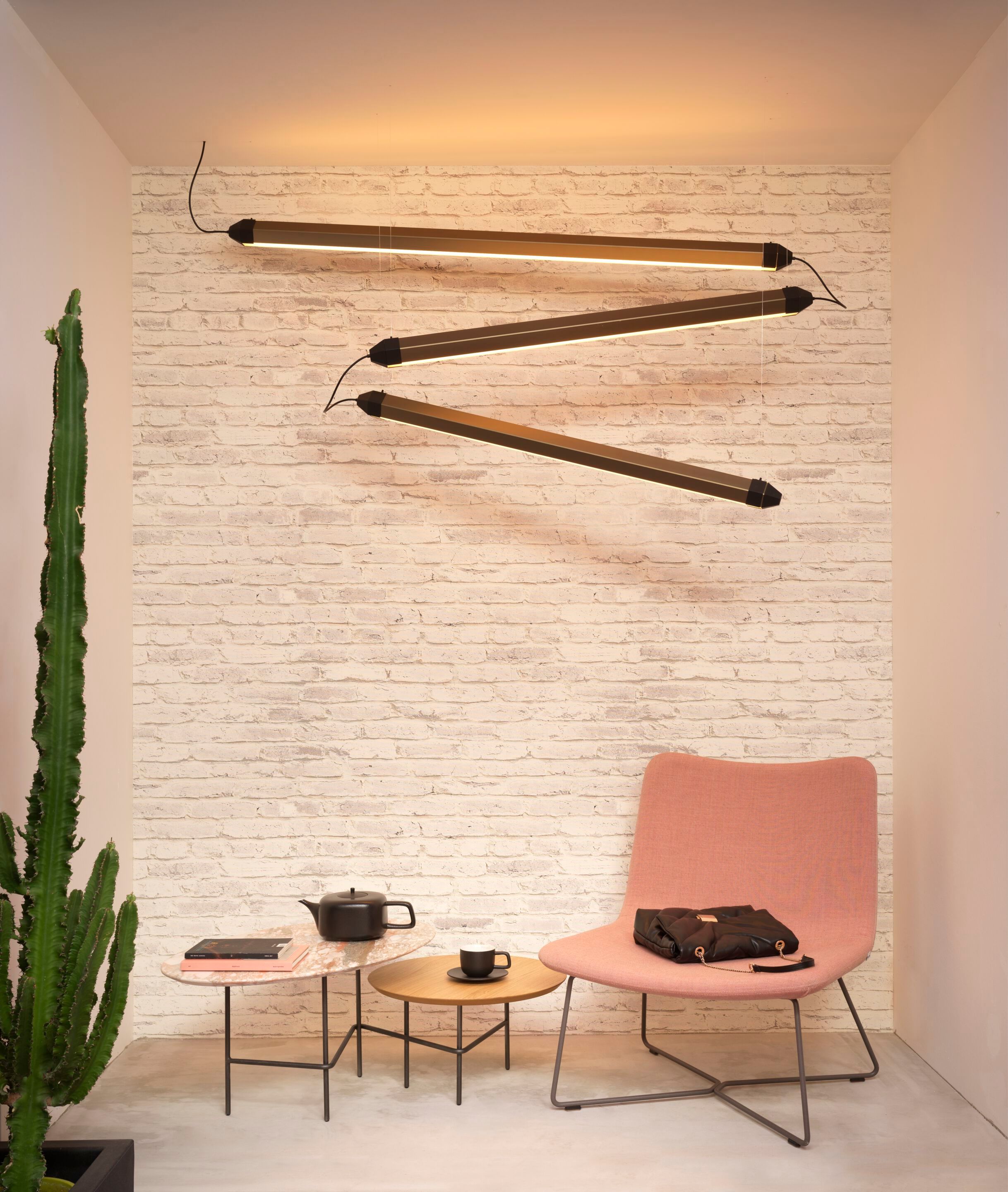 Низкий журнальный столик с двойной столешницей из мрамора и МДФ SITIA LOVERS ARCH-00088209