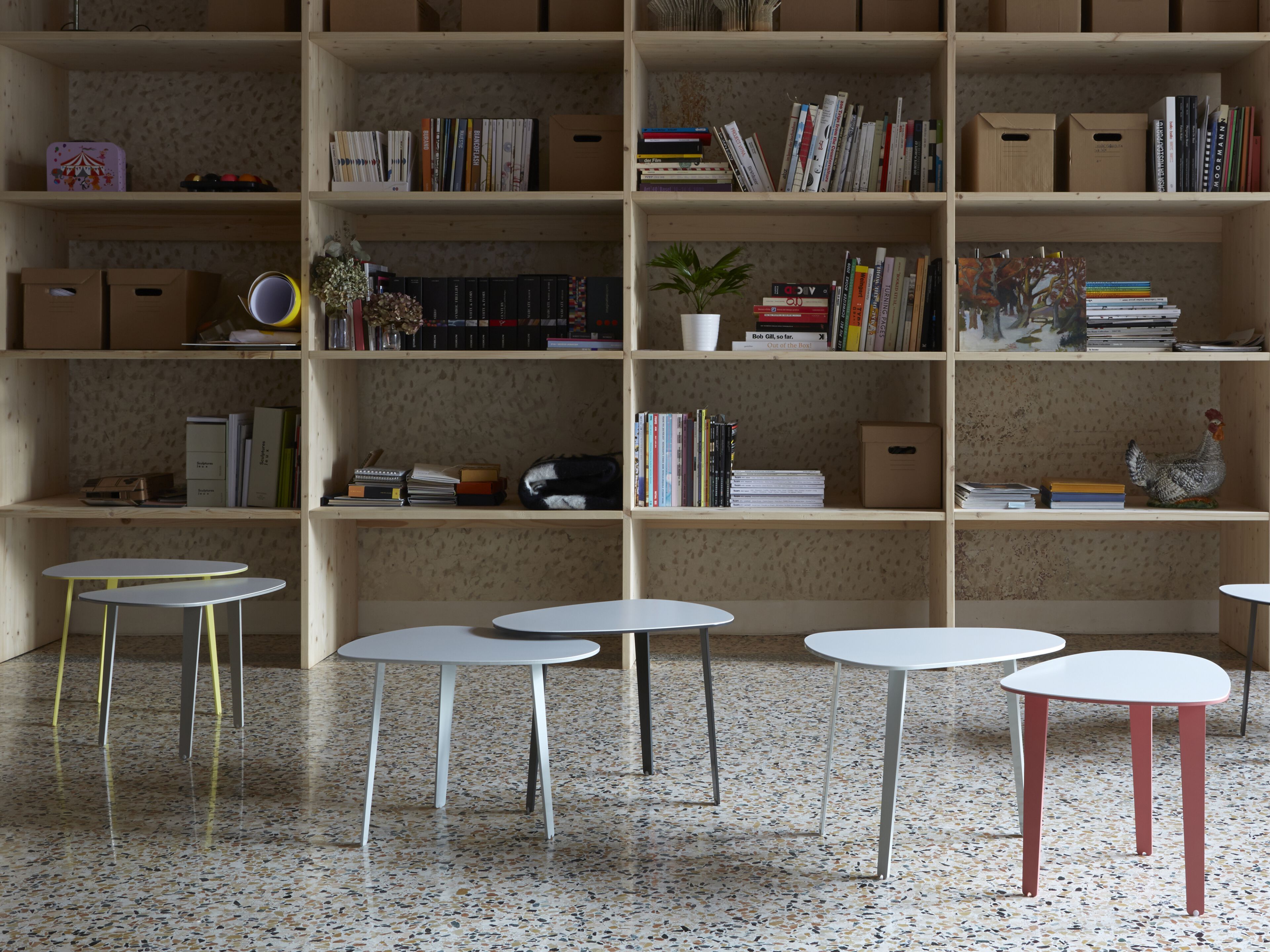 Алюминиевый журнальный столик isOnAir Bertoncini ARCH-00143340